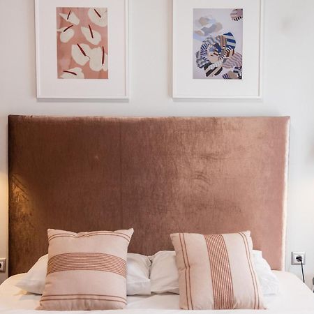 A Luxury & Comfortable Apt In Aten Exteriör bild