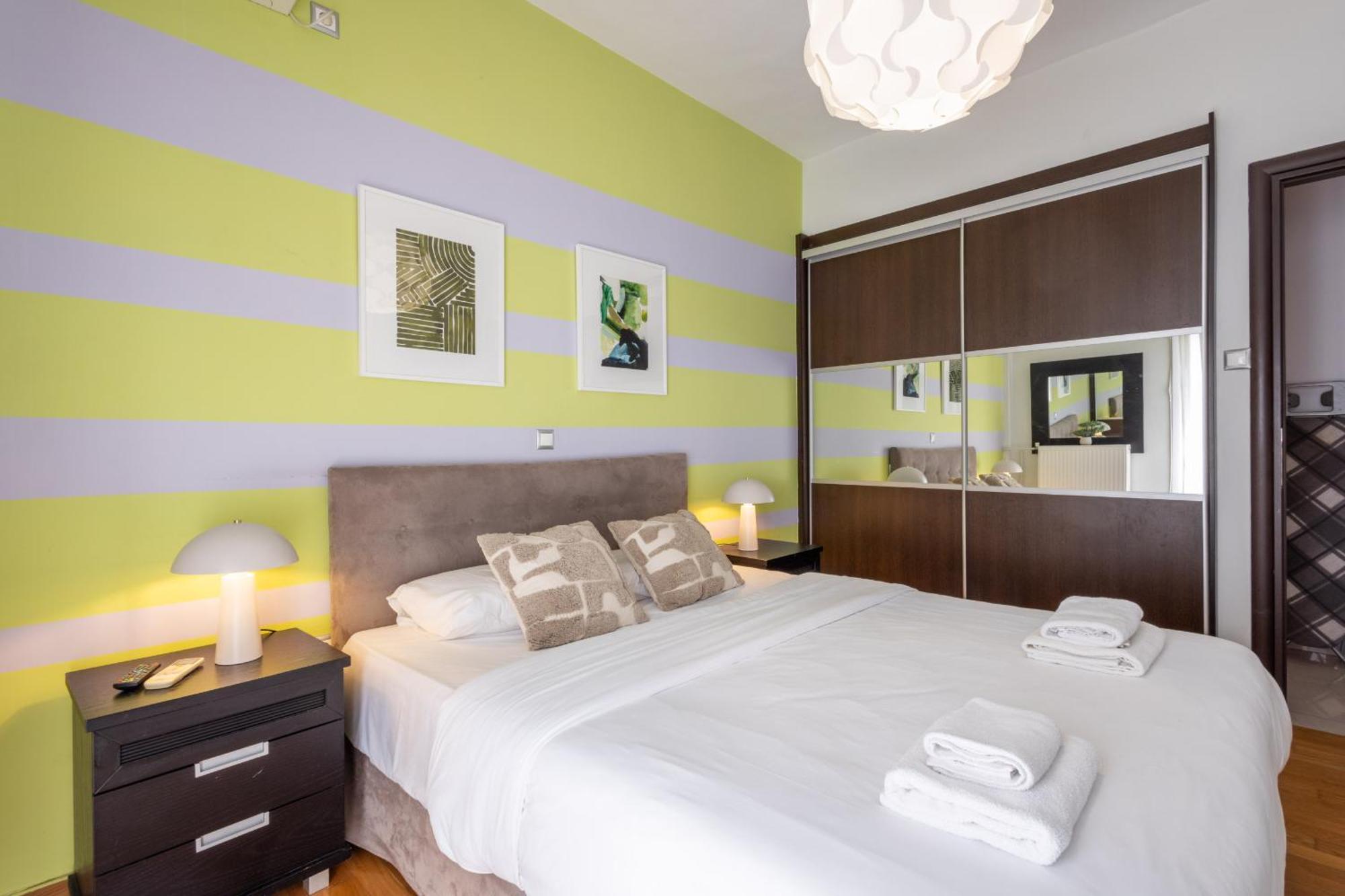 A Luxury & Comfortable Apt In Aten Exteriör bild